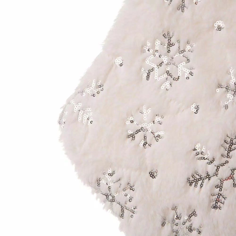 Indoor Christmas Decorations Glitzhome 21 In. H Polyester White Plush Stocking With Snowflake Christmas (2-Pack) 3 Indoor Christmas Decorations Glitzhome 21 In. H Polyester White Plush Stocking With Snowflake Christmas (2-Pack) - Image 3
