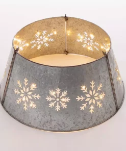 Christmas Tree Decorations Glitzhome 21.65 In. D Snowflake Diecut Metal Tree Collar With Light String (KD)